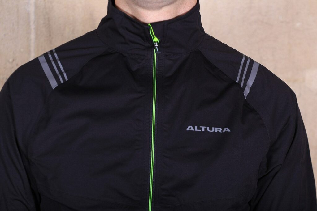 Altura Podium Elite Softshell Jacket – chest.jpg