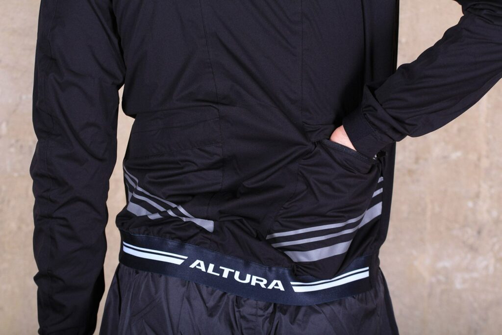 Altura Podium Elite Softshell Jacket – pocket.jpg