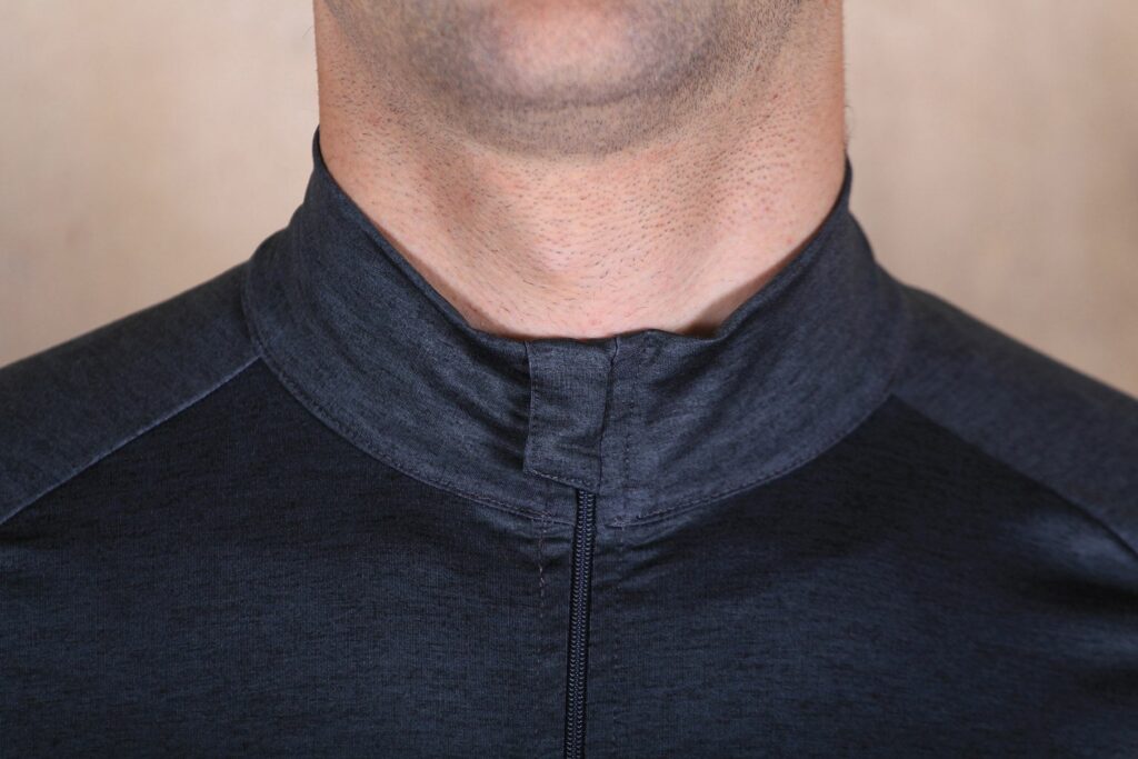 dhb Classic Roubaix Long Sleeve Jersey – collar.jpg