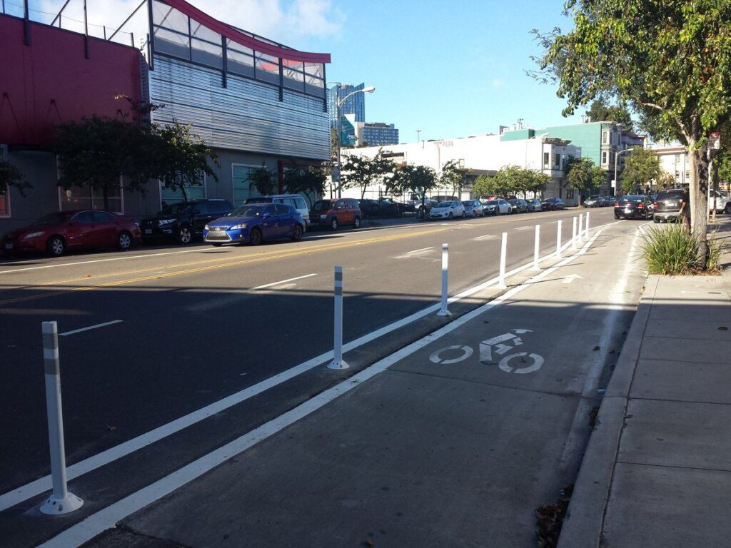 Folsom Street bike lane (SFMTrA via Twitter).jpg