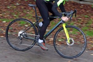 Grade Carbon Ultegra - riding 1.jpg