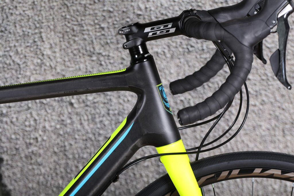 GT Grade Carbon Ultegra – head tube.jpg