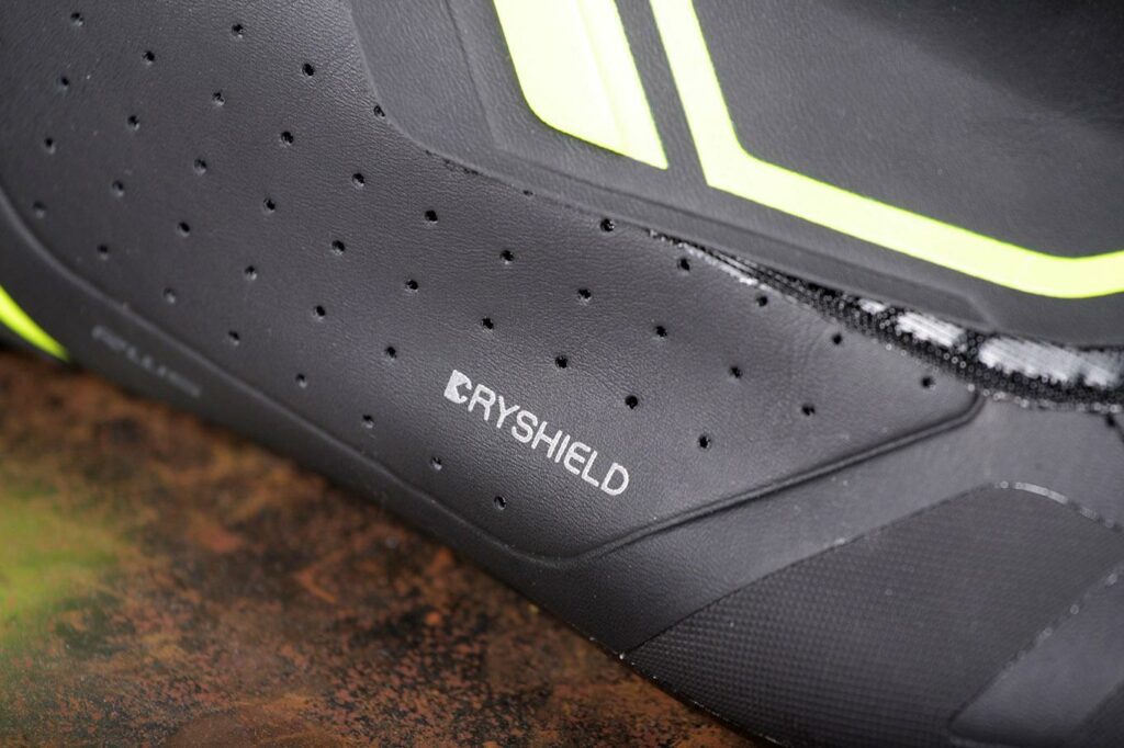 Shimano RW5 Dryshield SPD-SL shoes – detail.jpg