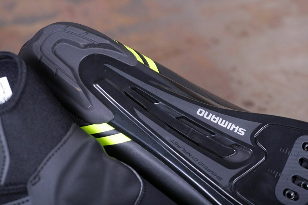 Shimano RW5 Dryshield SPD-SL shoes – sole heel.jpg