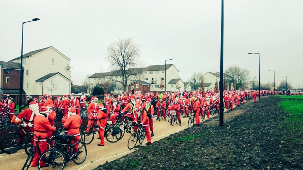 Bristol Santa Cycle 2016 (picture credit Better By Bike).jpg