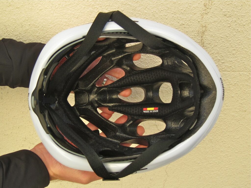 Catlike Olula Helmet – Internal.jpg