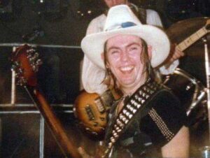 Dave Hill of Slade (licensed CC BY-SA 3.0 by Andrew King).jpg