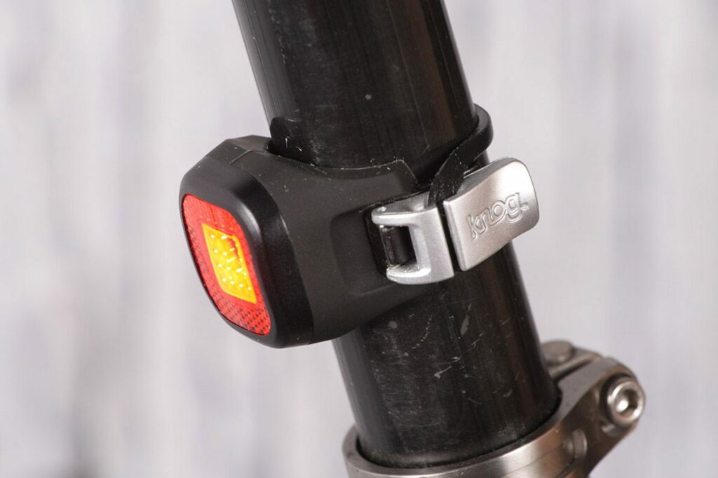 Knog Blinder Mini Chippy Twinpack – rear.jpg