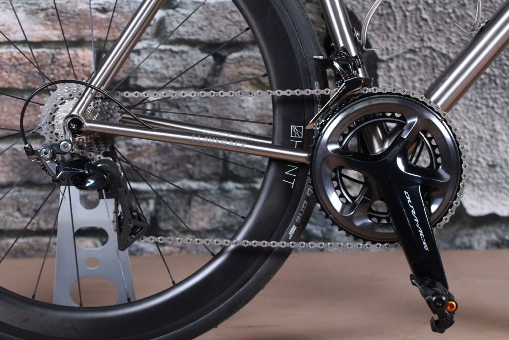 Laverack R Jack – drivetrain.jpg