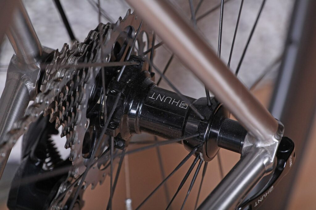 Laverack R Jack – rear hub.jpg