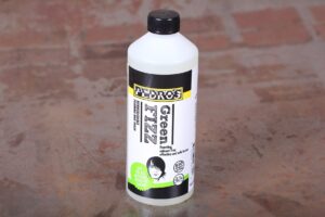 Pedros Green Fizz Foaming Bike Wash.jpg
