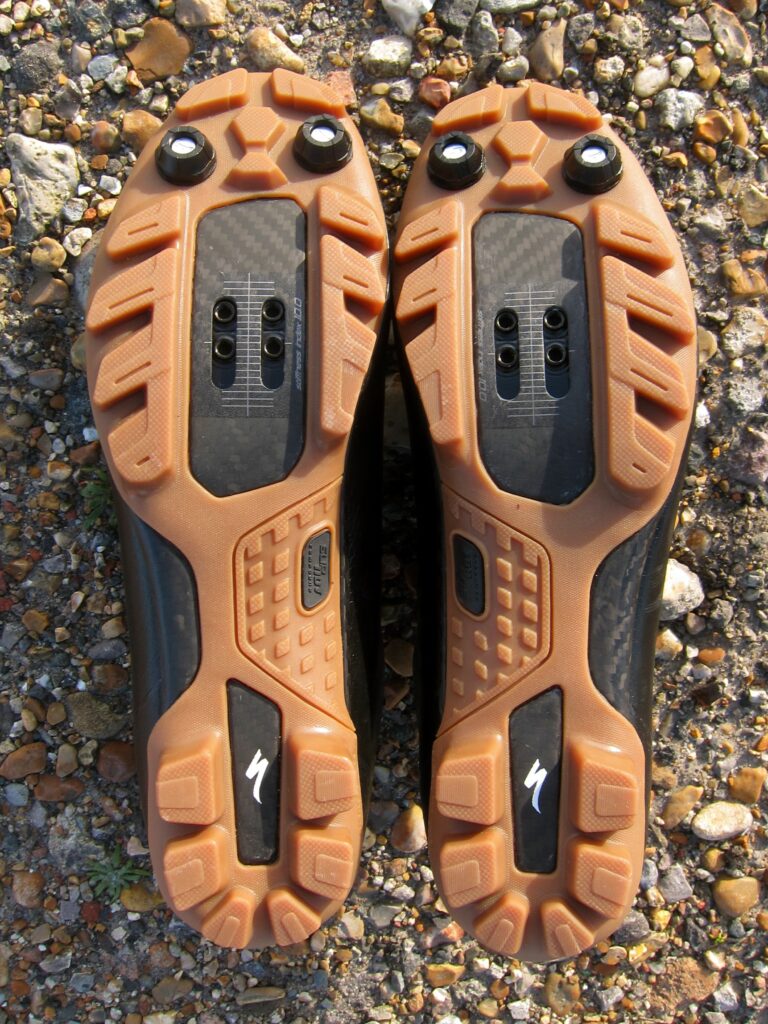 Specialized Recon Mixed Terrain Shoes – Soles.jpg