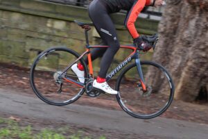Specialized Roubaix Expert - riding 1.jpg