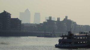 London pollution haze (CC licensed image by Alun Salt:Flickr)