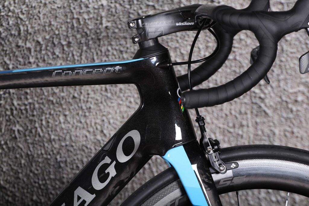 Colnago Concept – head tube.jpg