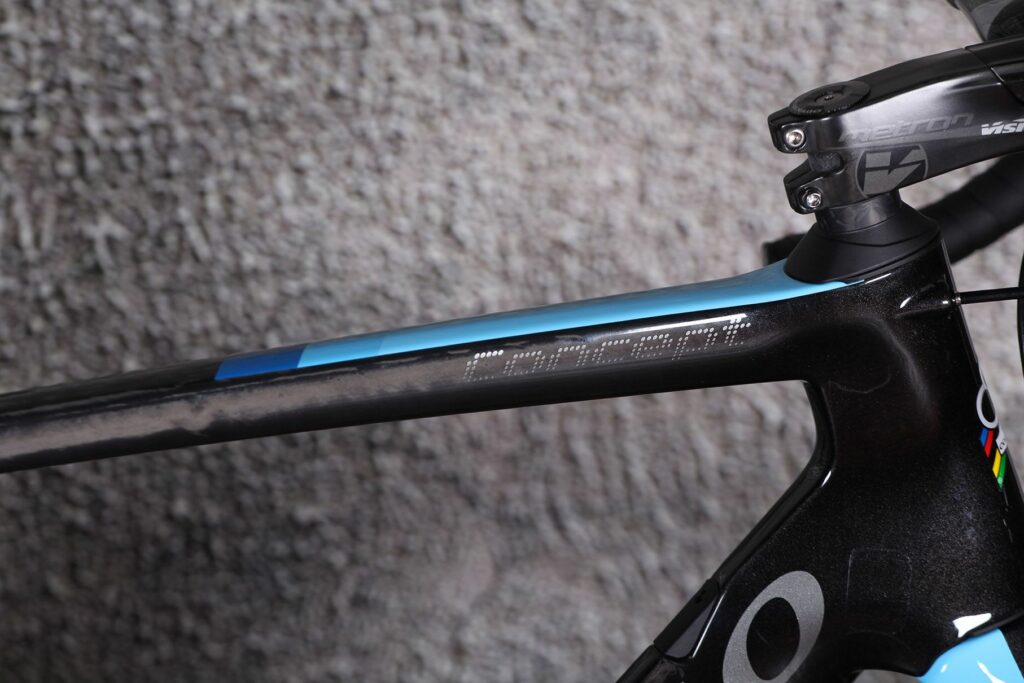 Colnago Concept – top tube decal.jpg