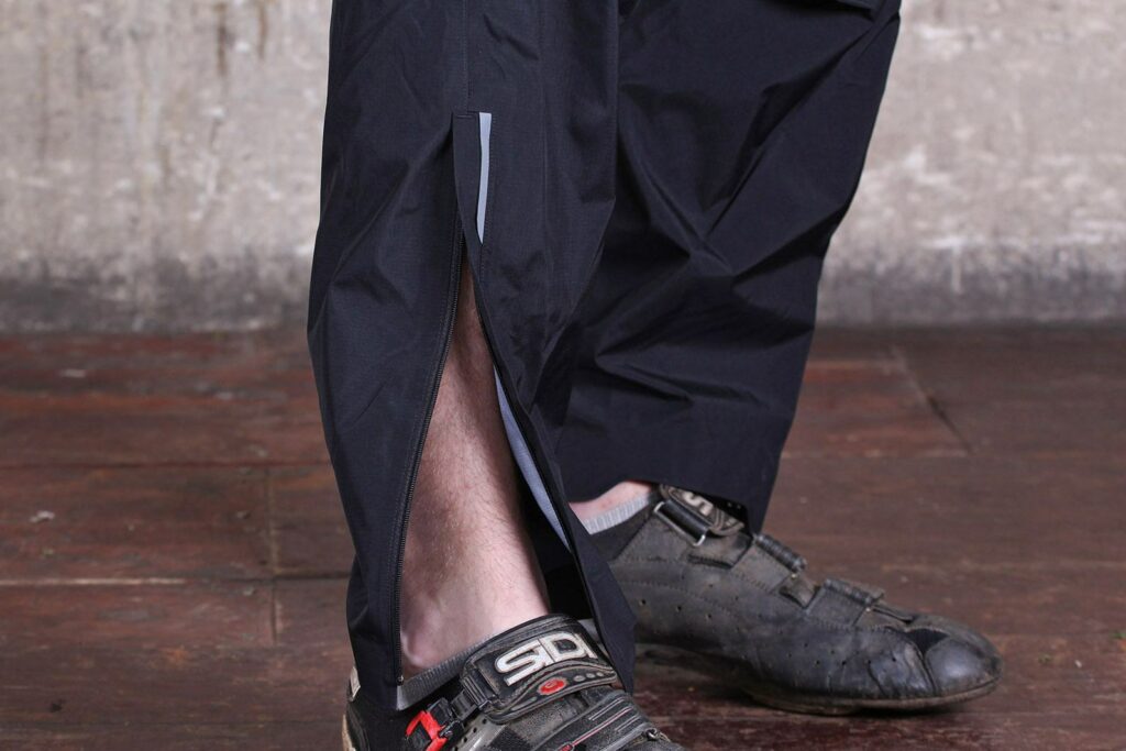 Gore Bike Wear Mens Power Trail Gore-Tex Active Pants – ankle.jpg