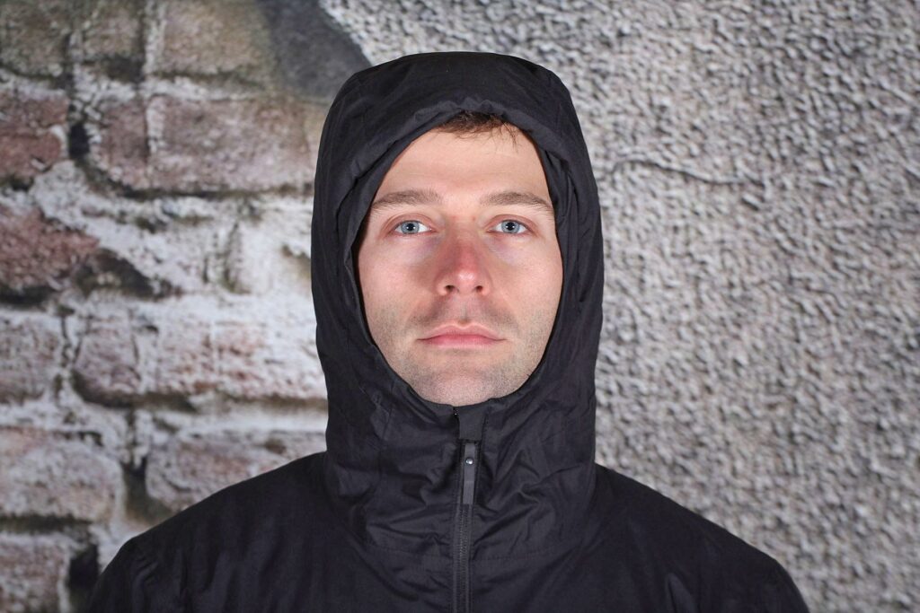 Gore Thermium Jacket – hood.jpg