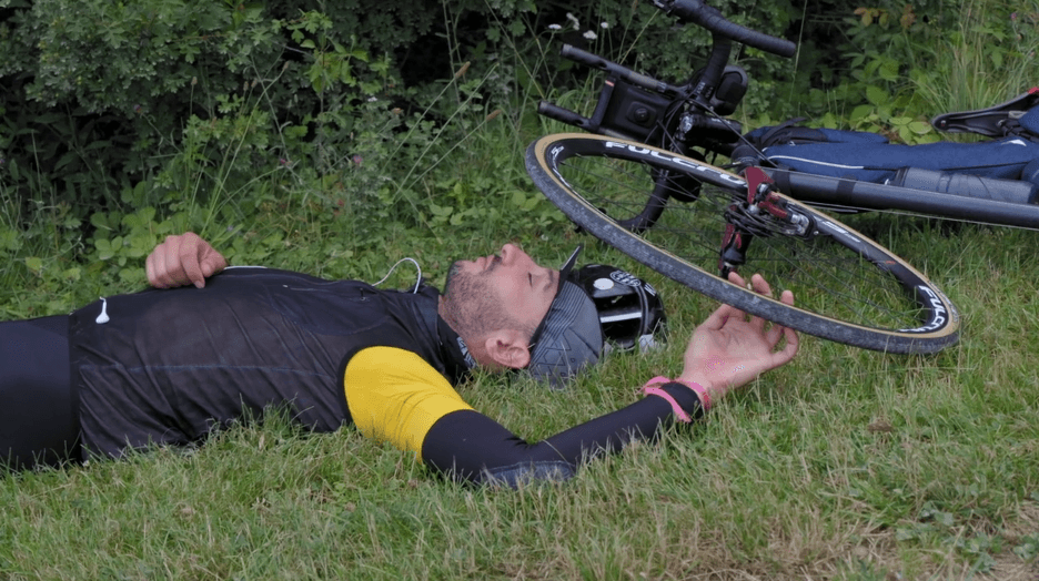 Jacopo Porreco takes a rest on Transcontinental Race 2016 (PEdALED Vimeo still).PNG