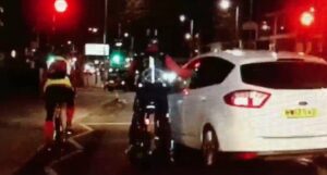 Jeremy Vine commuting video (via Facebook).jpg
