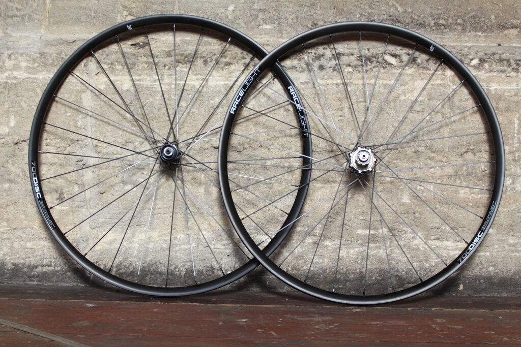 kinesis-racelight-rl-700-disc-wheels.jpg