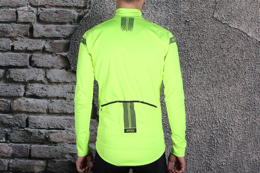 Northwave Extreme H20 Long Sleeves Light Jacket – Total Protection – back.jpg