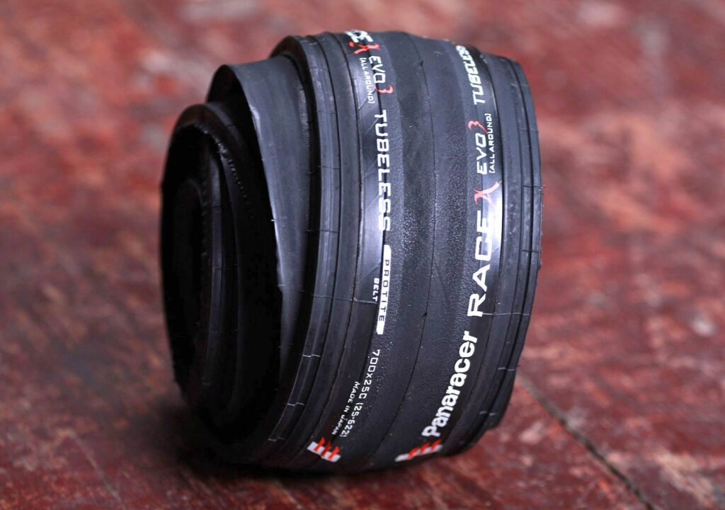 Panaracer Race A Evo Tubeless tyre.jpg
