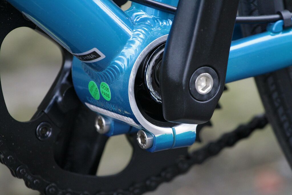 Pinnacle Dolomite SS – bottom bracket.jpg