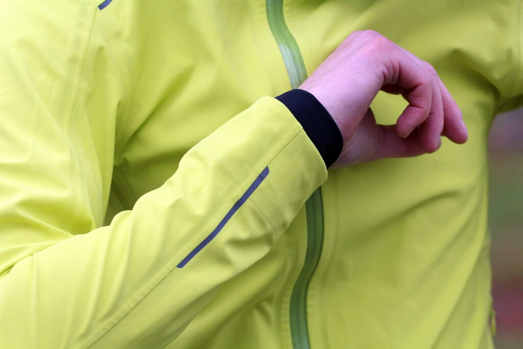 Rapha Classic Winter Jacket – reflective detail.jpg