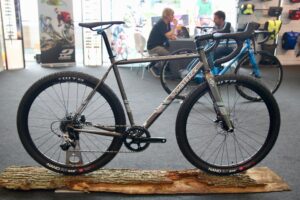 Bombtrack Hook EXT - 10.jpg