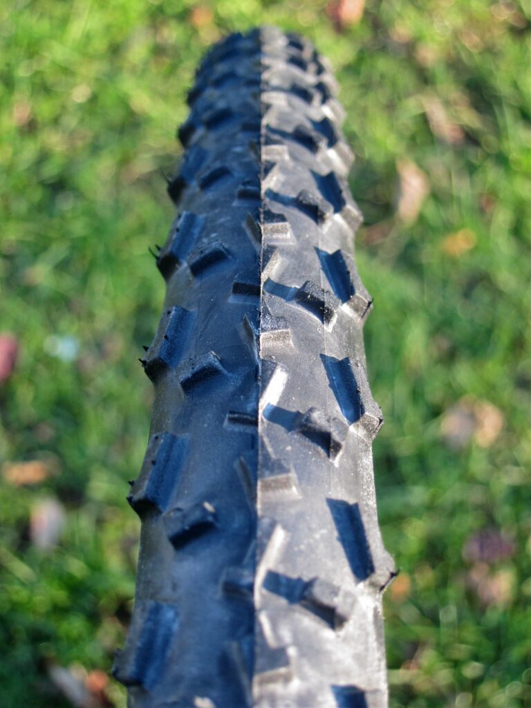 Islabikes Greim Pro cyclo-cross tyre 700 x 32c – Tread On.jpg