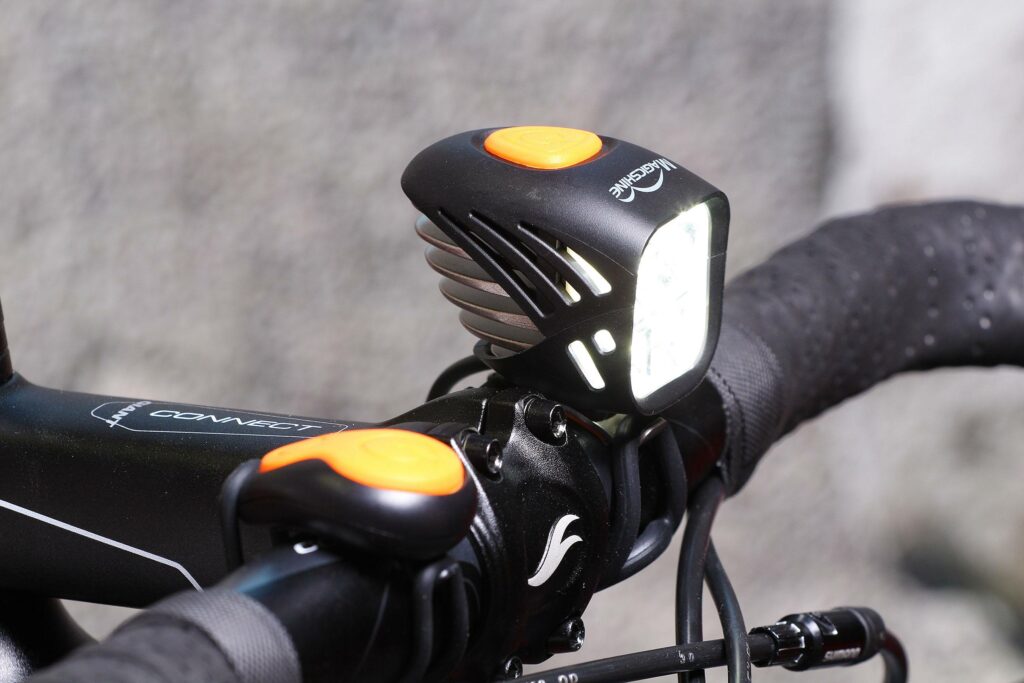 Magicshine MJ-906 5000 lumens bike light 2016 model – front light.jpg