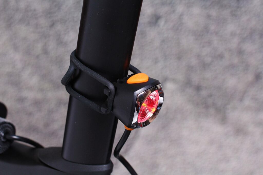 Magicshine MJ-906 5000 lumens bike light 2016 model – rear.jpg