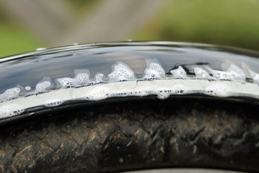 No Quarter Complete Cycle Detailing Kit – shampoo.jpg