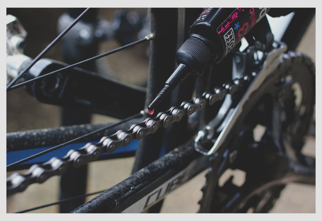 How to clean and lube your chain &mdash; Apply Lube