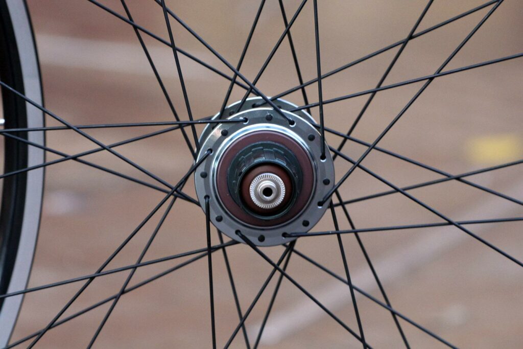 American Classic Sprint 350 Tubeless wheelset – rear hub.jpg