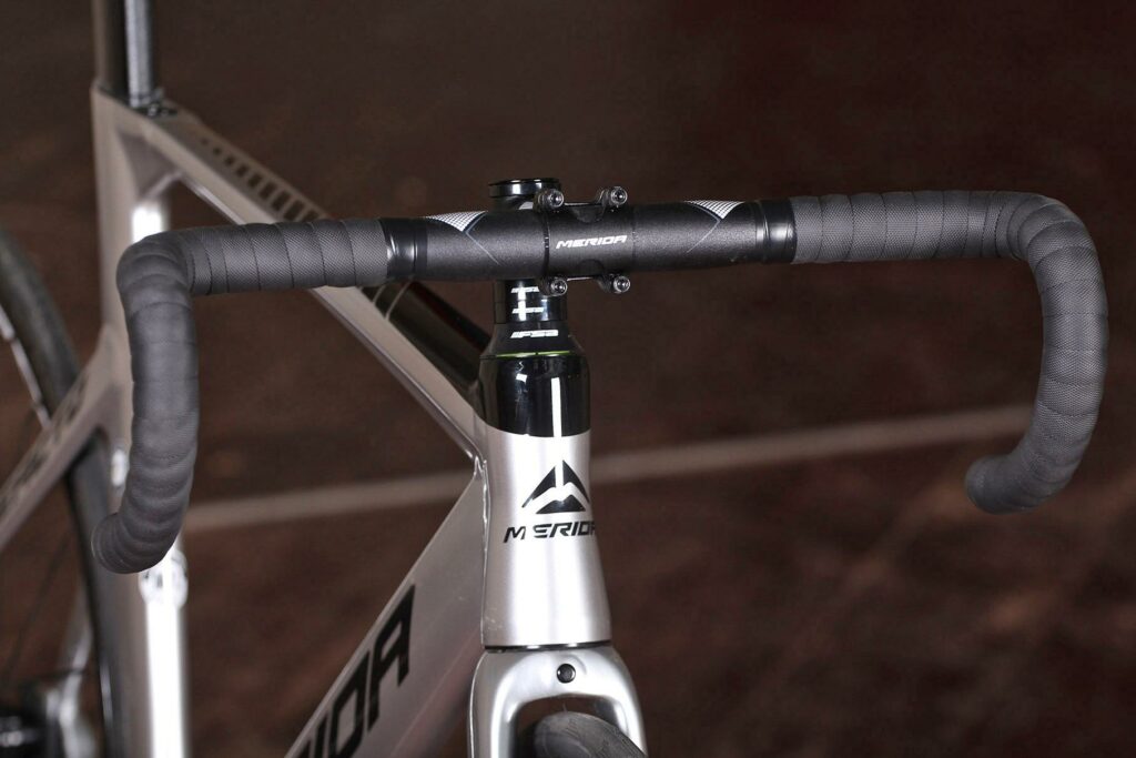 Merida Reacto Track 900 – bars.jpg