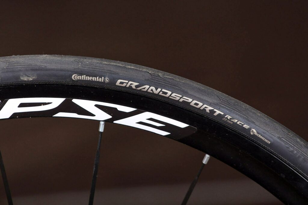 Merida Reacto Track 900 – tyre.jpg