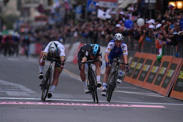 Michal Kwiatkowski wins Milan-Sanremo (LaPresse – D’Alberto, Ferrari).jpg