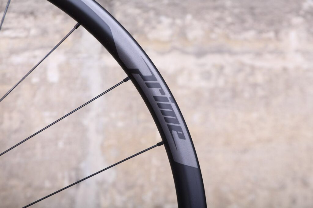 Prime RR-28 Carbon Clincher Disc Road Wheelset – rim.jpg
