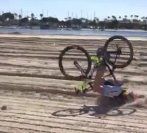 Sandy faceplant (via Facebook).jpg