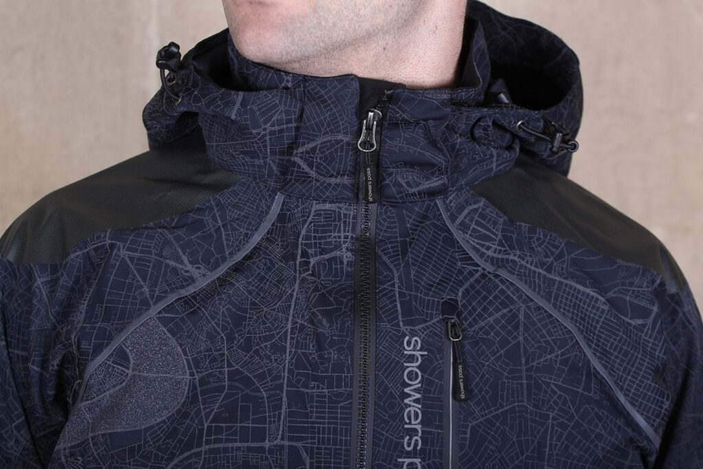 Showers Pass Atlas Jacket – collar.jpg