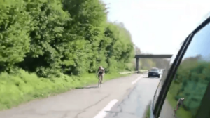 Andrea Guardini on the motorway (Twitter video still).PNG