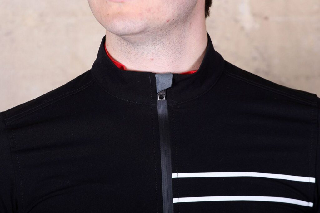 Ashmei 3 Season Jersey – collar.jpg