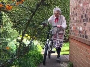 Mary Hampton (BBC Twitter video still).JPG