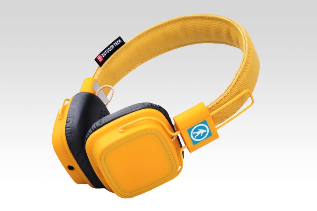 ultimatepursuitscompo-headphones.jpg