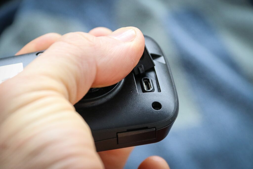 Xplova X5 – USB.jpg