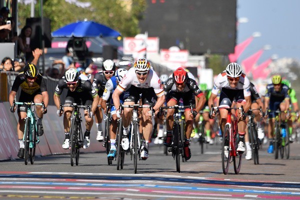 Andre Greipel wins stage two of the 2017 Giro d’Italia (LaPresse – D’Alberto, Ferrari).jpg