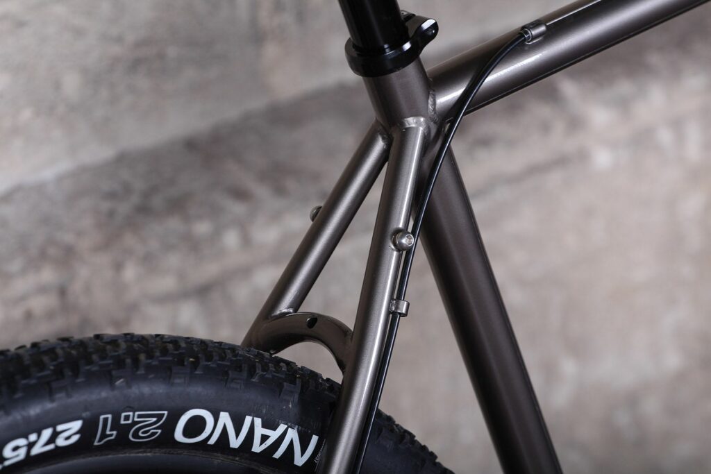 Bombtrack Hook EXT – seat stays.jpg