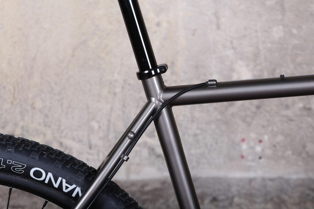 Bombtrack Hook EXT – seat tube junction.jpg
